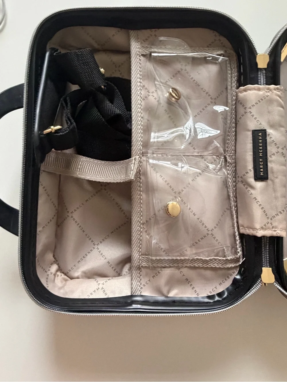 Marcy McKenna 2-in-1 Essential Milan Hardside Beauty Case Leopard NWOT